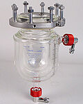 Type 1I glass pressure reactor with vacuum insulation jacket 
