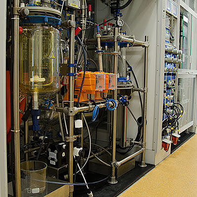 Ex proof kilolab for R&D at Teva ratiopharm Ulm combining several Buchi systems