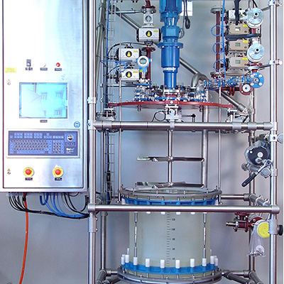 SPPS with automated dosing using load cells (gravimetric dosing) 